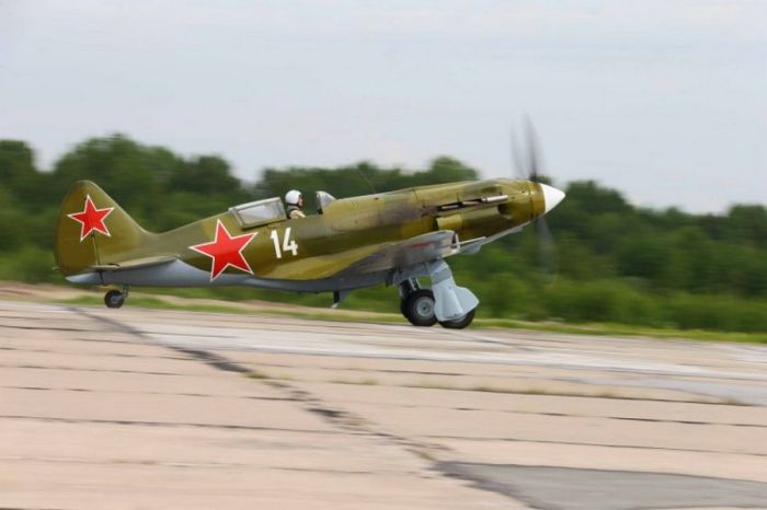 Восстановление самолётов времен Великой Отечественной войны (19 фото)