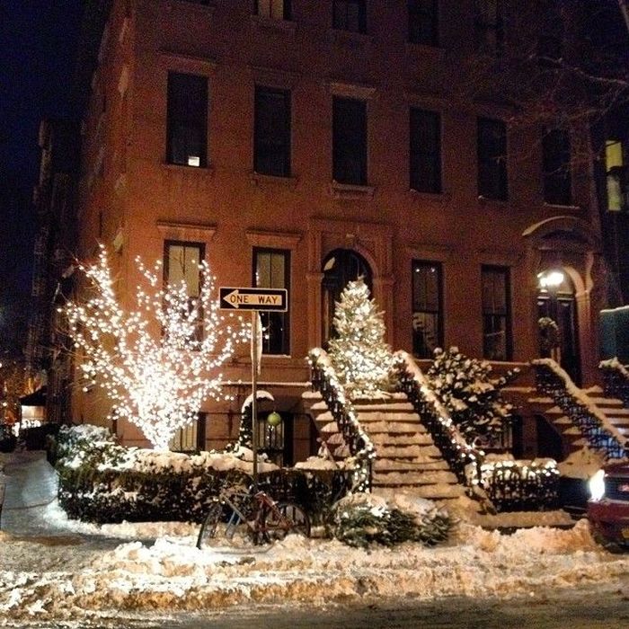 Аномальный снегопад в Нью-Йорке стал причиной чрезвычайного положения (24 фото)