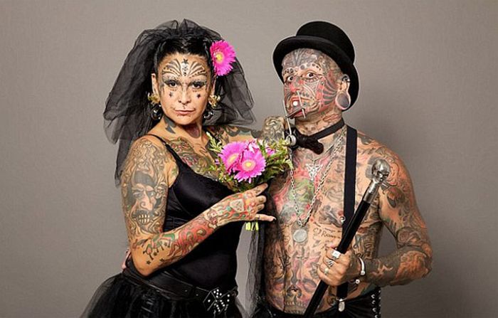 Самая татуированная пара поженилась (7 фото)