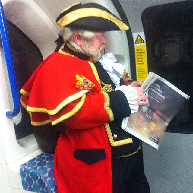 Странные люди в лондонском метро