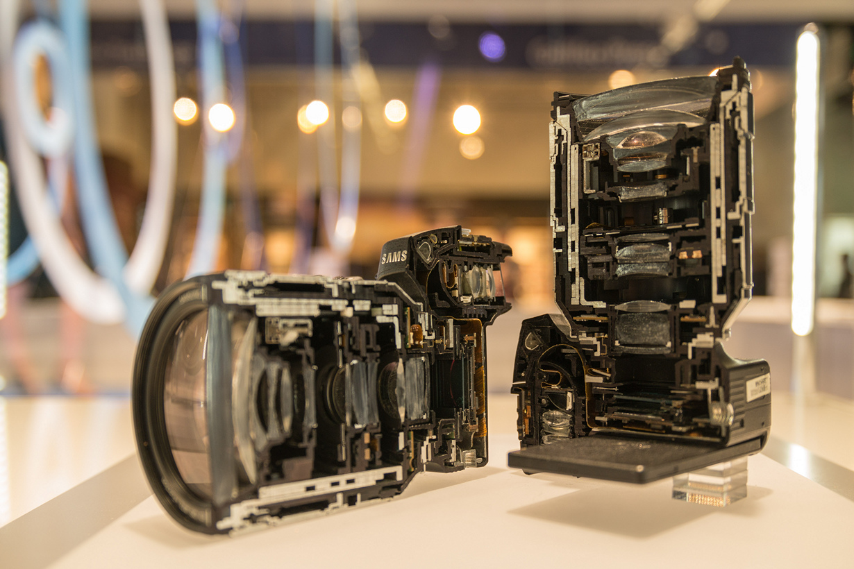 Германия. Кёльн. Стенд Samsung на выставке Photokina 2014. (ferrie=differentieel & J&ouml;ran Maaswinkel DailyM)