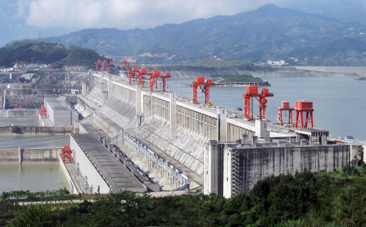 ГЭС Три Ущелья, страна - Китай, река - Янцзы, мощность - 22 500 МВт. (Rehman)