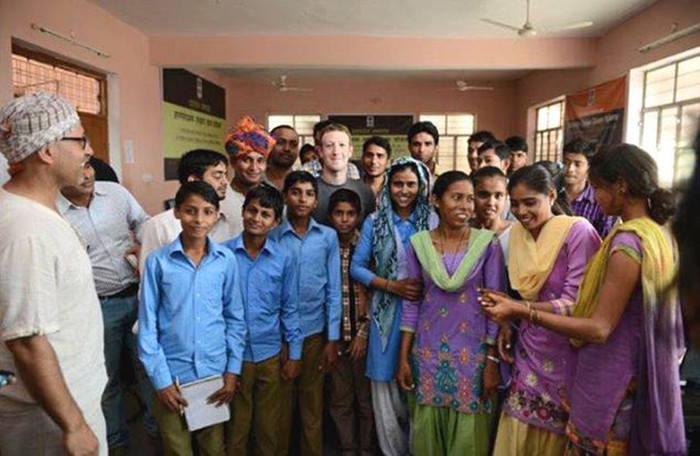 Марк Цукерберг, основатель Facebook, посетил Китай и Индию (22 фото)