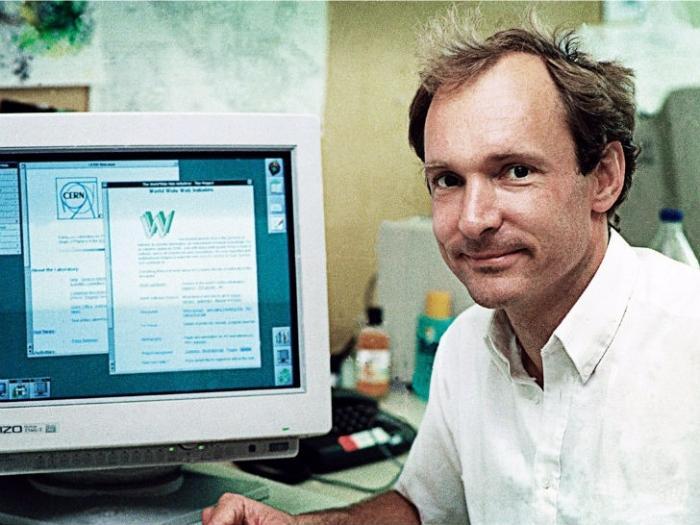 С чего 25 лет назад начинался интернет (9 фото)
