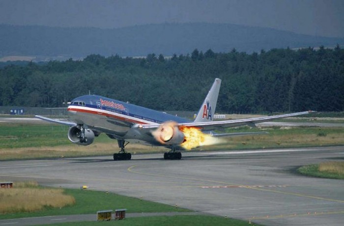 Самолетные происшествия в снимках ( 65 фото )