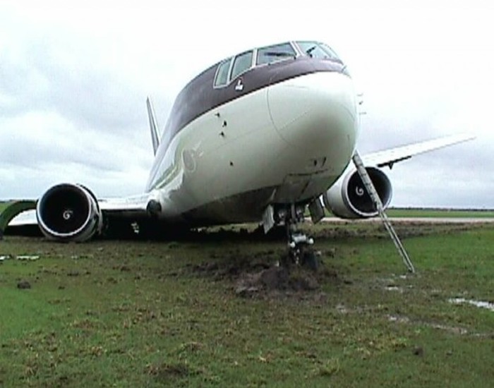 Самолетные происшествия в снимках ( 65 фото )