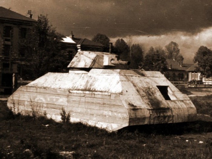 Макеты танков, различных времён и армий ( 40 фото )