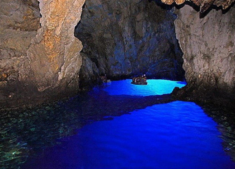 Фото Таинственные пещеры