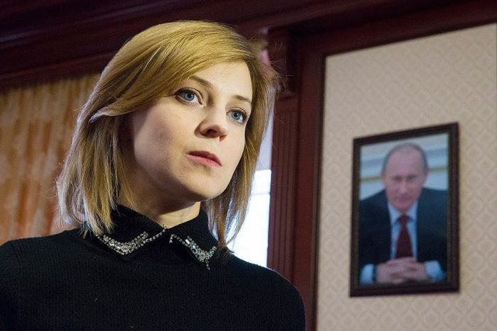 Снимки из новейшей фотосессии прокурора Крыма Натальи Поклонской (10 фото)
