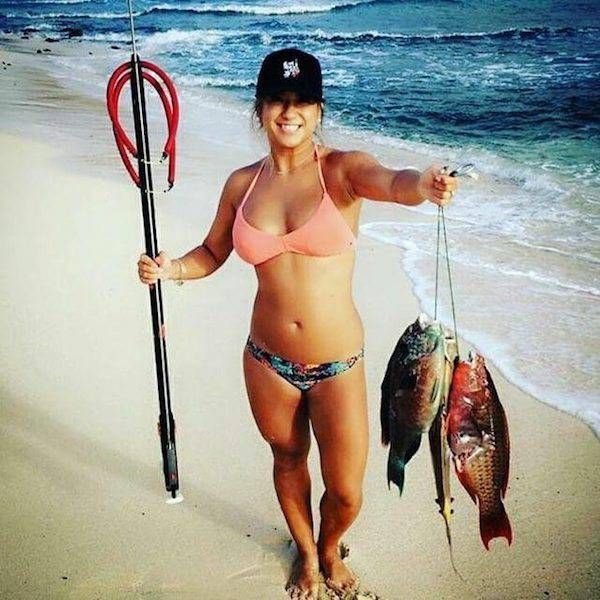 Девчонки на рыбалке (30 фотоснимков)