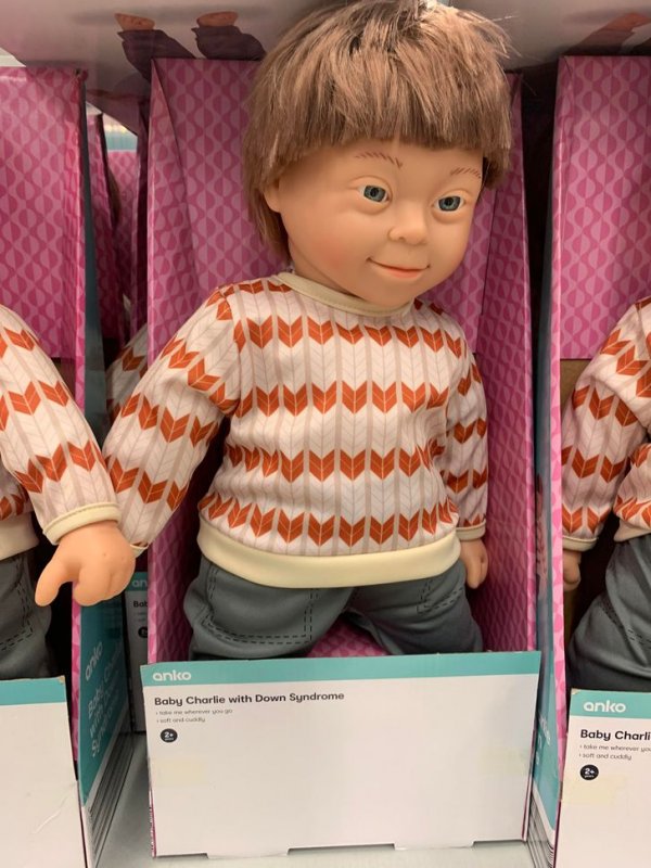В этом магазине продаются куклы с синдромом Дауна